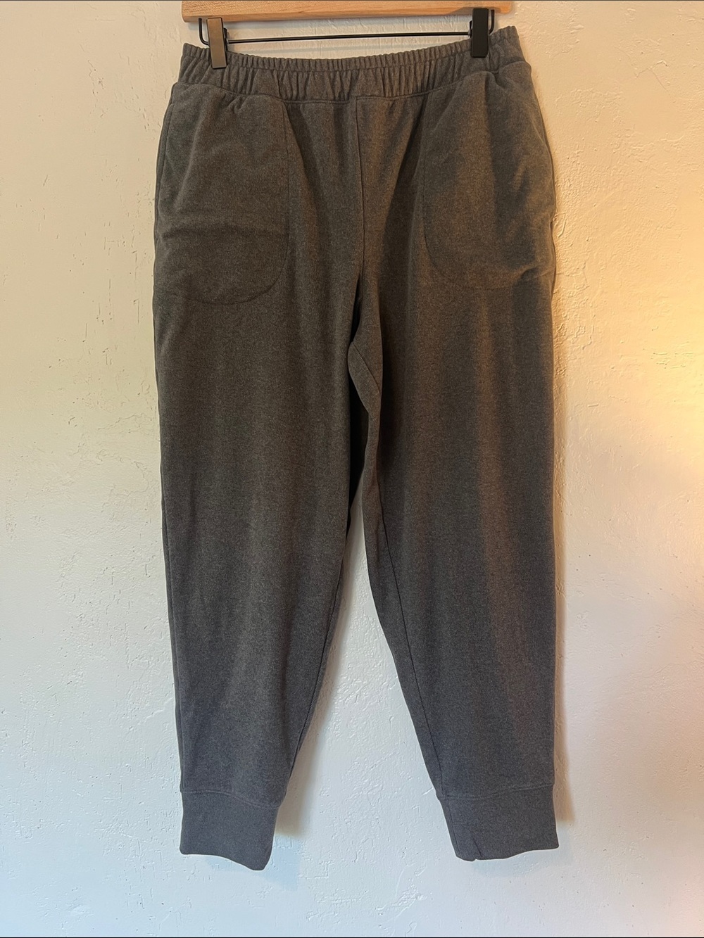 Varley women’s  Dark Gray Fleece Joggers